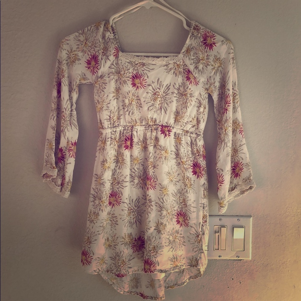 3/25✨ONIELL girls dress size small.